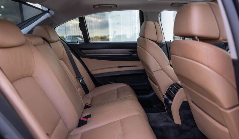 
								Bmw Serie 730d completo									