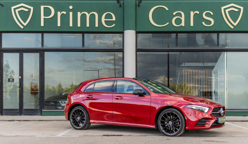 
								Mercedes  Benz A 250e completo									