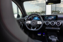 
										Mercedes  Benz A 250e completo									