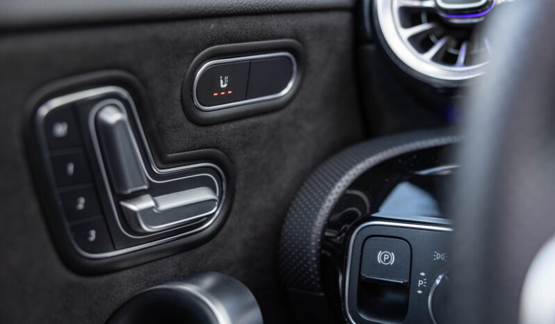 
								Mercedes  Benz A 250e completo									