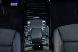 
										Mercedes  Benz A 250e completo									