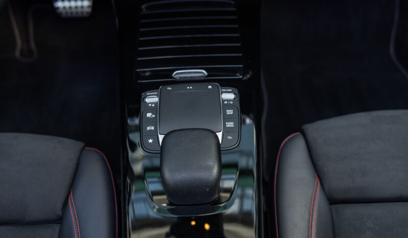 
								Mercedes  Benz A 250e completo									